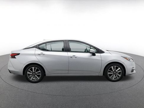 Used 2025 Nissan Versa SV FWD image 10