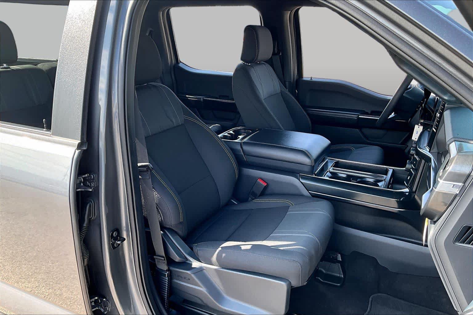 Used 2025 Ford F150 STX RWD image 8