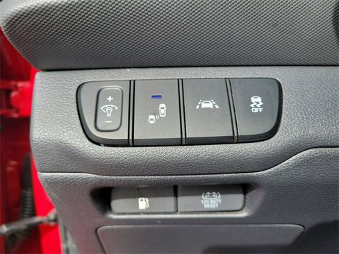 Used 2022 Hyundai Ioniq SE image 33