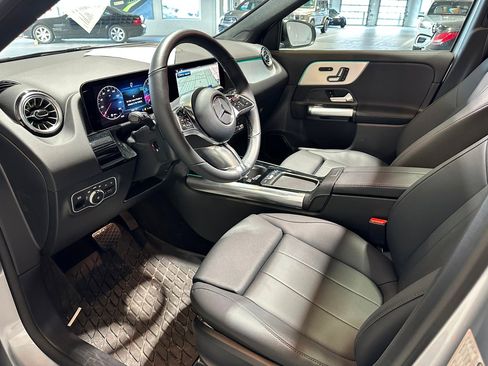 Used 2026 Mercedes-Benz GLA 250 4MATIC image 7