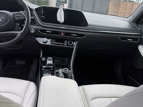 Used 2022 Hyundai Sonata Limited image 22