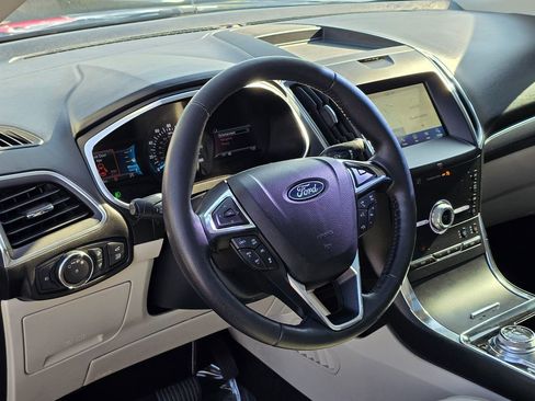 Used 2020 Ford Edge Titanium w/ Equipment Group 301A image 17