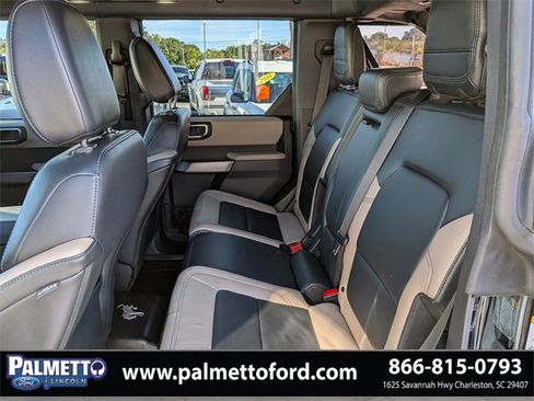 Used 2022 Ford Bronco Wildtrak image 13