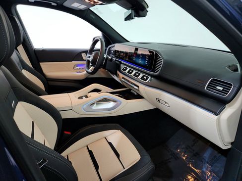 New 2026 Mercedes-Benz GLE 53 AMG 4MATIC image 9