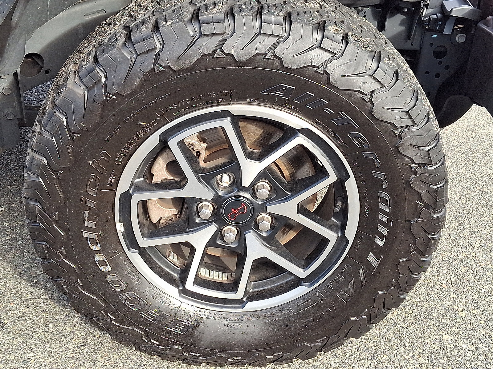 Used 2025 Jeep Wrangler Unlimited Rubicon AWD/4WD image 9