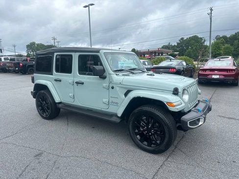 Used 2023 Jeep Wrangler Unlimited Sahara w/ Cold Weather Group AWD/4WD image 1