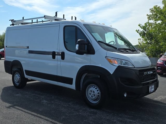 Used 2025 RAM ProMaster 2500 w/ Safety Group FWD image 7
