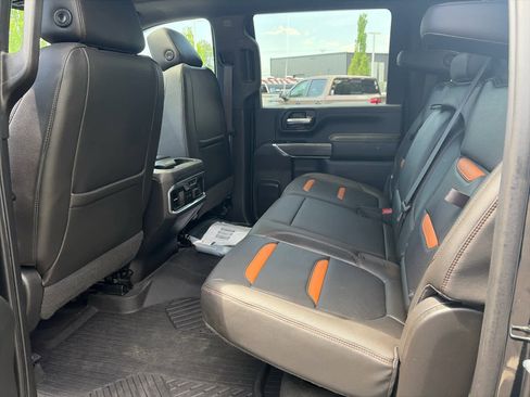 Used 2020 GMC Sierra 2500 AT4 w/ AT4 Premium Package AWD/4WD image 12