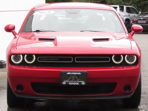 Used 2015 Dodge Challenger SXT w/ Super Sport Group (SS/T) image 3