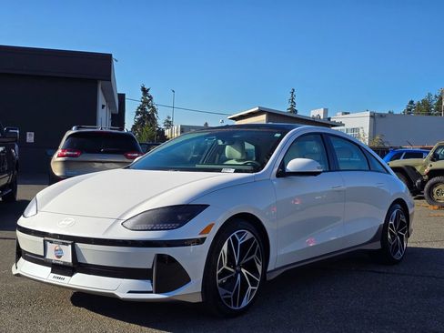 Used 2024 Hyundai Ioniq 6 Limited AWD/4WD image 4
