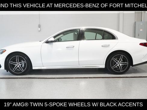Used 2026 Mercedes-Benz E 350 4MATIC Sedan image 3