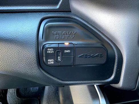 Certified 2019 RAM 2500 Big Horn image 30