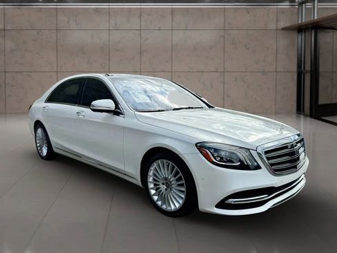 Used 2018 Mercedes-Benz S 560 Sedan image 10
