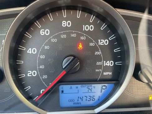 Used 2014 Toyota RAV4 XLE image 7