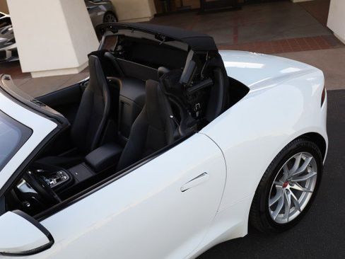Used 2020 Jaguar F-TYPE Convertible image 57