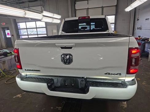 Used 2024 RAM 2500 Laramie AWD/4WD image 5