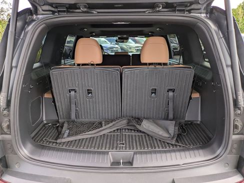 Used 2024 Hyundai Santa Fe Limited image 12