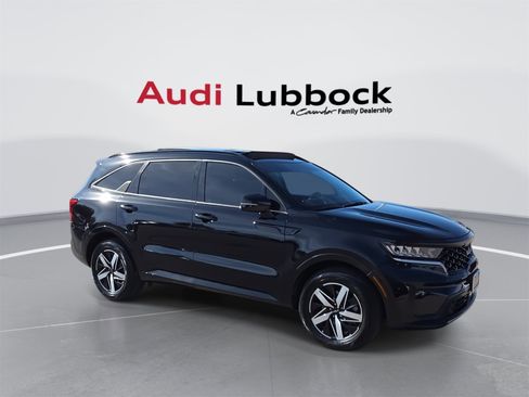 Used 2022 Kia Sorento EX w/ Panoramic Sunroof Package image 2