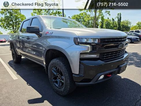 Used 2021 Chevrolet Silverado 1500 LT Trail Boss w/ Convenience Package II AWD/4WD image 3