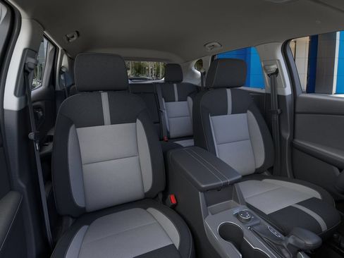 New 2026 Chevrolet Blazer LT w/ Convenience Package FWD image 16