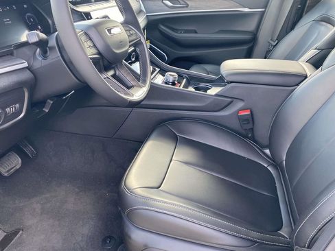 New 2026 Jeep Grand Cherokee L Limited RWD image 36
