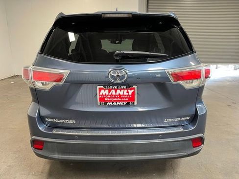 Used 2015 Toyota Highlander Limited Platinum AWD/4WD image 4