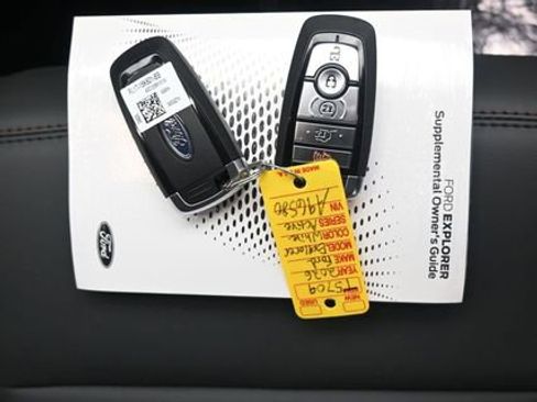 New 2026 Ford Explorer Active w/ Active Comfort Package AWD/4WD image 12