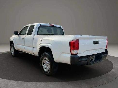 Used 2016 Toyota Tacoma SR RWD image 6