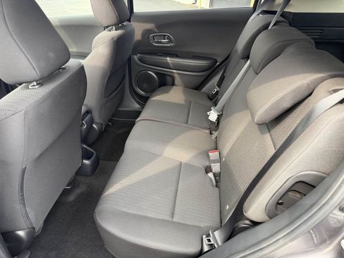 Used 2018 Honda HR-V EX image 13