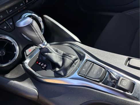 Certified 2022 Chevrolet Camaro LT w/ RS Package image 18