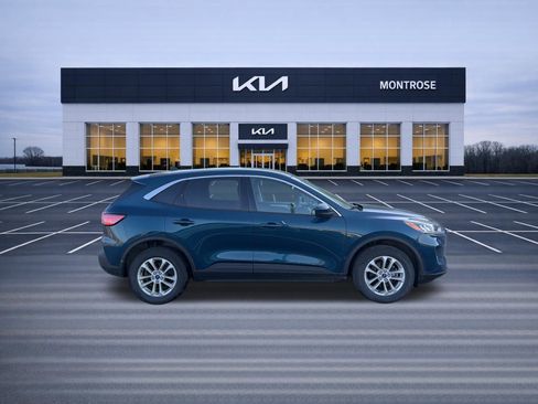 Used 2020 Ford Escape SE image 4