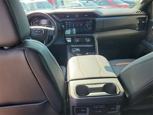 Used 2024 GMC Sierra 1500 AT4 w/ Technology Package image 12