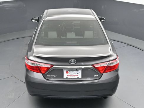 Used 2017 Toyota Camry SE FWD image 37