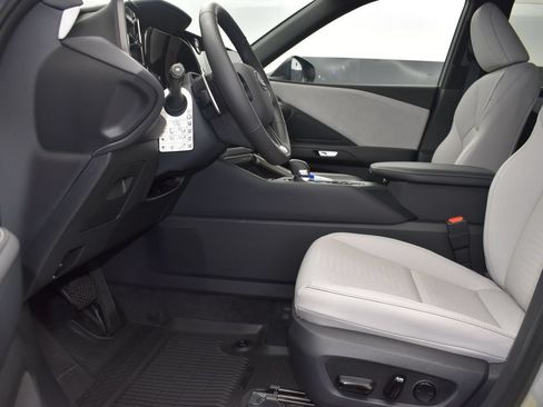 Used 2025 Lexus TX 350 AWD w/ Technology Package image 12