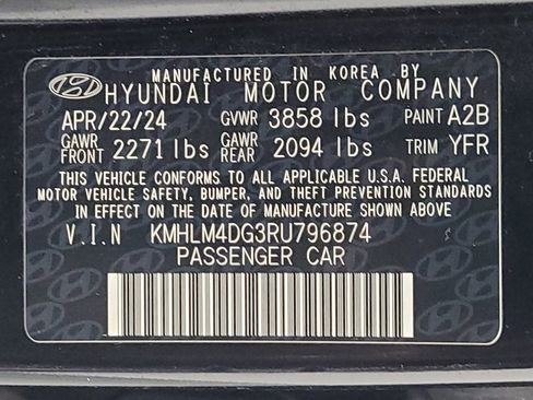 Used 2024 Hyundai Elantra SEL FWD image 33