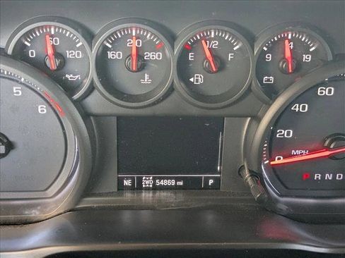 Used 2019 Chevrolet Silverado 1500 Custom Trail Boss w/ Custom Convenience Package AWD/4WD image 10