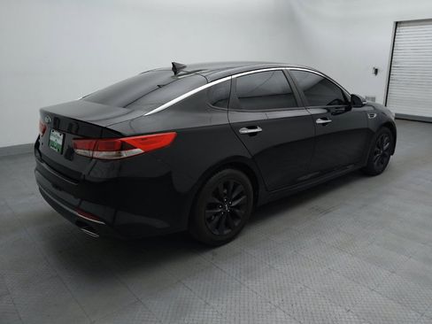 Used 2018 Kia Optima LX w/ 17" Alloy Wheels Package FWD image 9