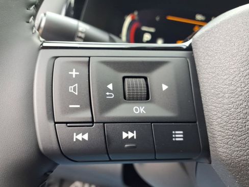 New 2026 Nissan Pathfinder Platinum image 20