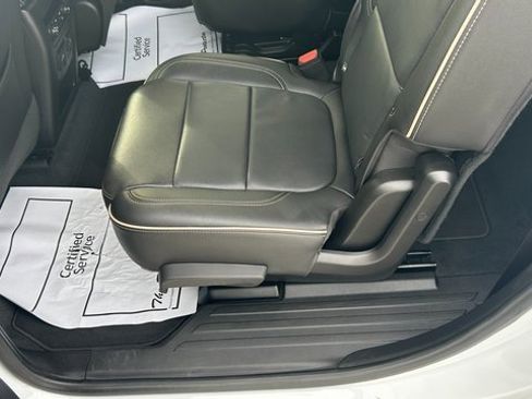 Certified 2023 Chevrolet Traverse Premier w/ Redline Edition image 37