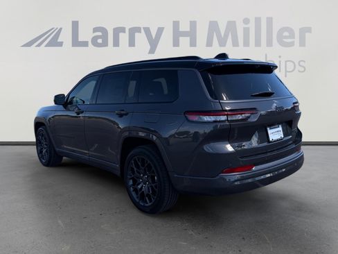 New 2026 Jeep Grand Cherokee L Summit w/ Obsidian Package AWD/4WD image 4