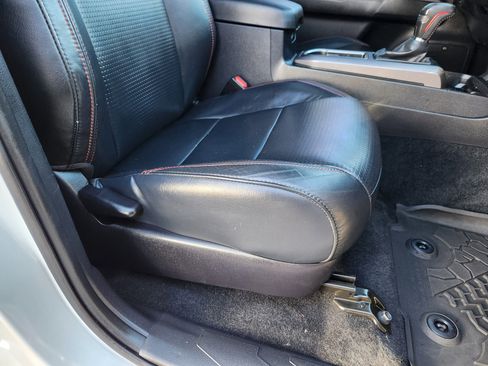 Used 2020 Toyota Tacoma image 20