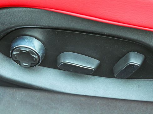 Used 2023 Chevrolet Corvette Stingray Premium Conv w/ Z51 Performance Package image 19