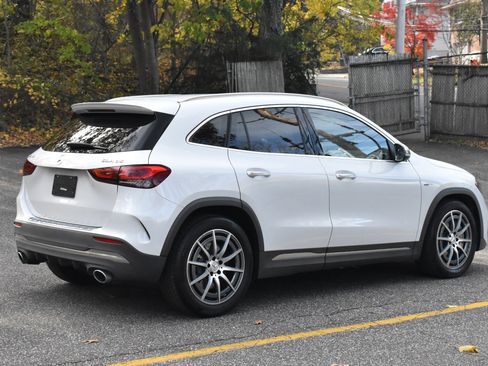Used 2021 Mercedes-Benz GLA 35 AMG 4MATIC image 9