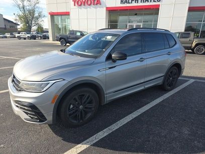 Used 2022 Volkswagen Tiguan SE R-Line