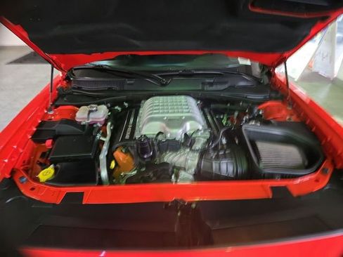 Used 2021 Dodge Challenger SRT Hellcat w/ Plus Package RWD image 25