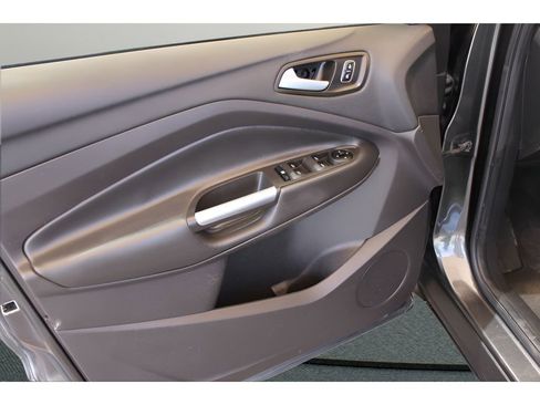Used 2018 Ford Escape SEL image 31