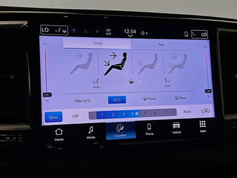 Used 2025 Chrysler Pacifica Select FWD image 22