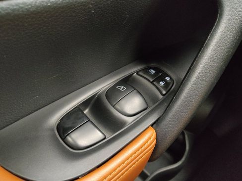 Used 2019 Nissan Rogue SL w/ Premium Package AWD/4WD image 27