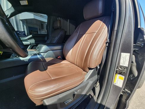 Used 2018 Ford F150 XLT w/ Equipment Group 302A Luxury AWD/4WD image 18