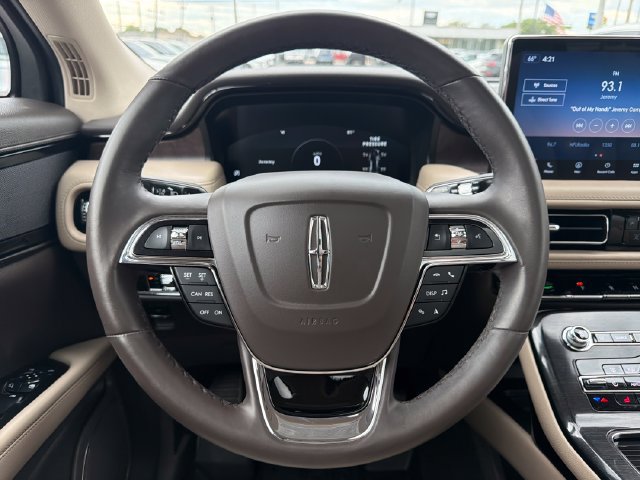 Certified 2023 Lincoln Nautilus Reserve AWD/4WD image 17